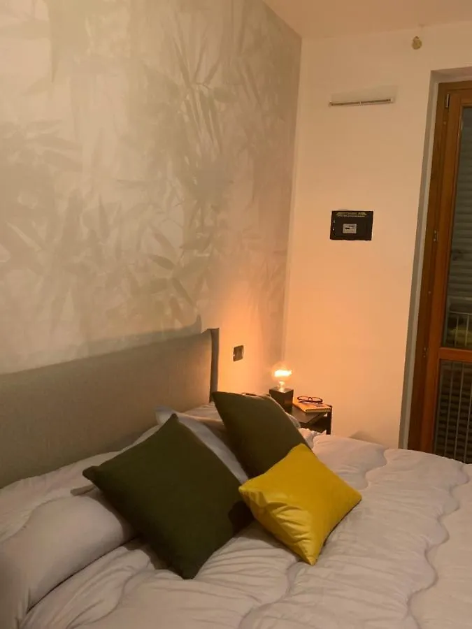 Bamboo Suite Zona Ripamonti-Ieo Milan 0*,  Italy